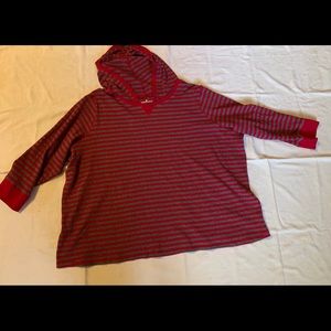 5x. Waffle knit top with hood